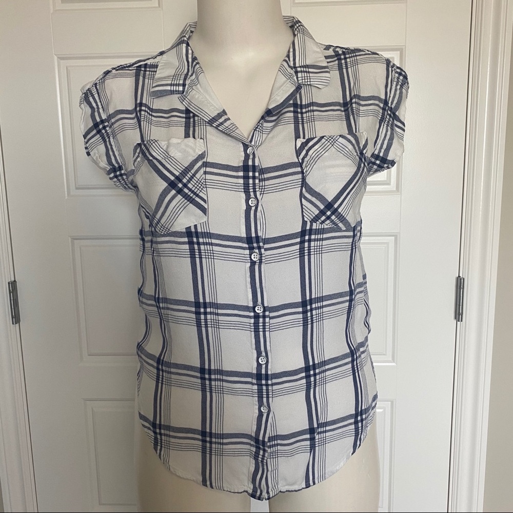 blue & white button down shirt sleeve top